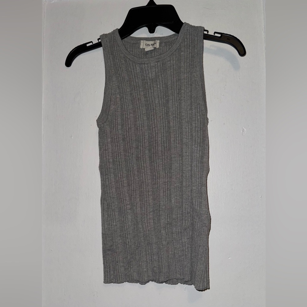 Gray Ribbed Sleeveless Top